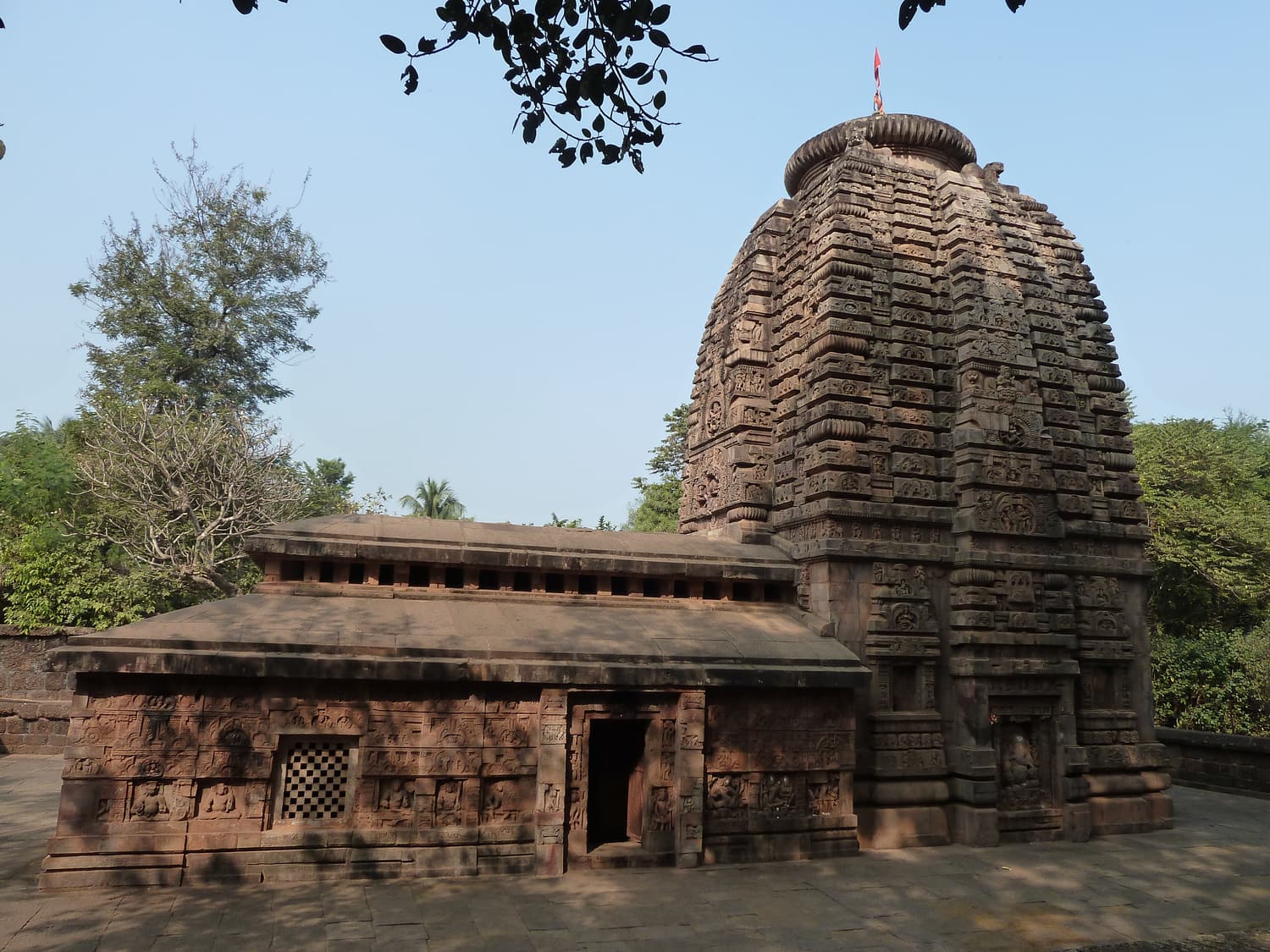 The Parasurameswara Temple’s early curved tower and flat-roofed hall